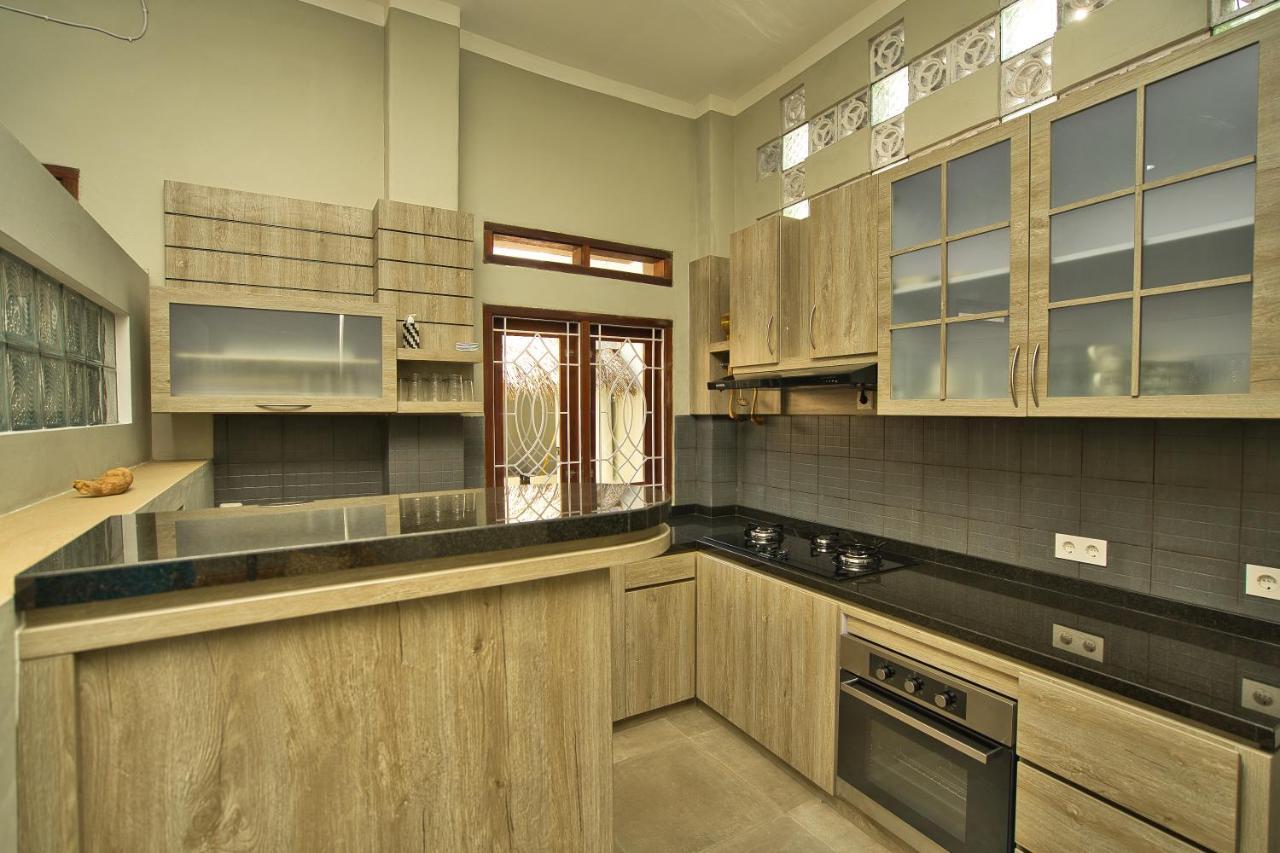 Dalai Home Kuta  Экстерьер фото